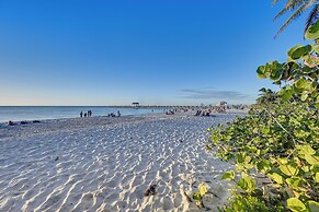 Sleek Coastal Abode: 1 Block to Naples Beach!