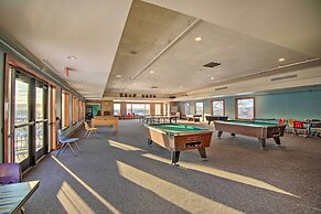 Private Hot Tub + Game Room: Galena Territory Home