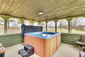 Private Hot Tub + Game Room: Galena Territory Home