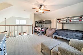 Nashville Area Family Getaway w/ Private Pool!