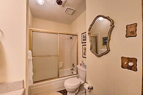 Pinetop Lakes Country Club Cabin w/ Deck