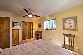 Pinetop Lakes Country Club Cabin w/ Deck