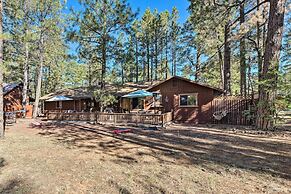 Pinetop Lakes Country Club Cabin w/ Deck