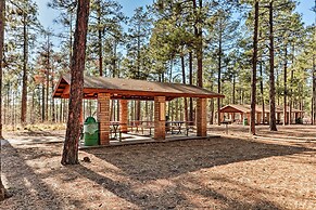 Pinetop Lakes Country Club Cabin w/ Deck
