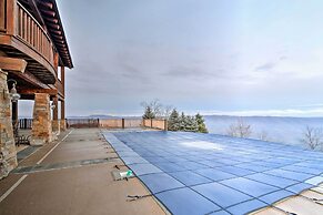 The Barn House: Caldwell Mtn Retreat w/ Hot Tub!