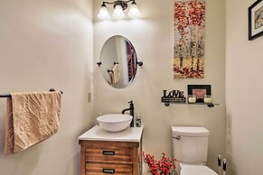 The Barn House: Caldwell Mtn Retreat w/ Hot Tub!