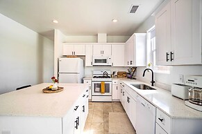 Flagstaff-area Family Home w/ Hot Tub & Patio