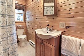 Bolton Landing Cottage: Walk to Lake George!