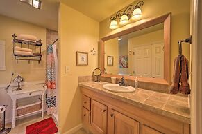 Beech Mountain Escape w/ Mtn Views & Fireplace!