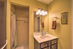 Beech Mountain Escape w/ Mtn Views & Fireplace!