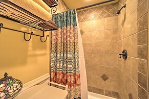 Beech Mountain Escape w/ Mtn Views & Fireplace!