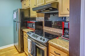 Little River Condo w/ Community Pool & Hot Tub!