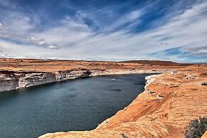 Walk to Rim View Trail: Page Home w/ Deck & Yard