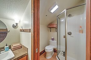 Ashland Lodge w/ Lake Views & Game Room Loft