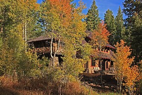 Ashland Lodge w/ Lake Views & Game Room Loft