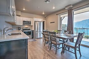 Lake Chelan Condo, Walk to Brewery & Wineries