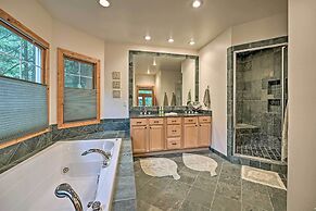 Upscale Family Retreat w/ Fire Pit, Walk to Beach!