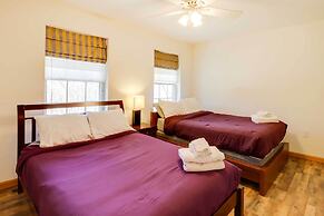 Hot Tub, Game Room & Fire Pit: Poconos Retreat