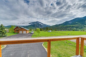 Quiet Alpine Hideaway w/ Panoramic Mountain Views!