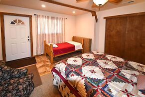 Mtn Cabin Between Bryce Canyon & Zion Nat'l Parks!