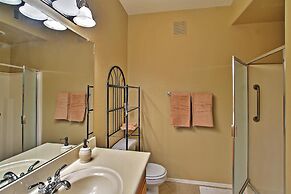 Phoenix Abode: Pool Access, Near Bellair Golf Club