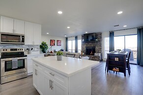 Hot Tub, Mountain Views: Scenic Prescott Home