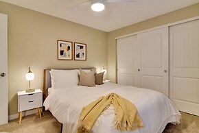 Lovely Vancouver Retreat w/ Home Gym!