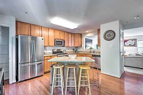 Elkridge Townhome ~ 15 Mi to Dtwn Baltimore!