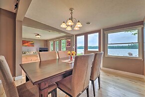 13 Mi to Dtwn: Lakefront Cottage w/ Dock