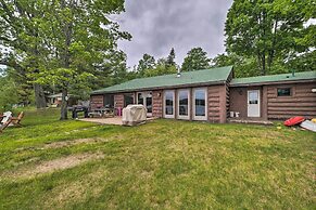 13 Mi to Dtwn: Lakefront Cottage w/ Dock