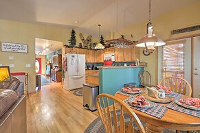 Rustic Cabin w/ Deck ~ 4 Mi to Old Town Flagstaff!