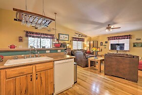 Rustic Cabin w/ Deck ~ 4 Mi to Old Town Flagstaff!