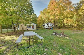 400-acre Outdoor Enthusiast's Lodge in Mancelona!