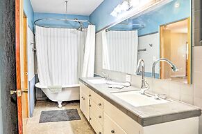 Custer Retreat w/ Pool Access, Walk to Downtown!