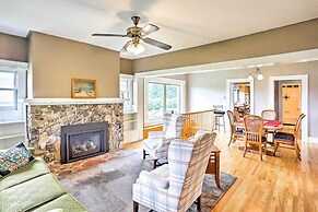 Walk to Downtown: Custer Retreat w/ Fire Pit!