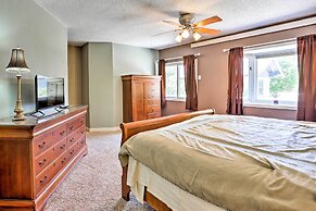 Custer Retreat w/ Pool Access, Walk to Downtown!