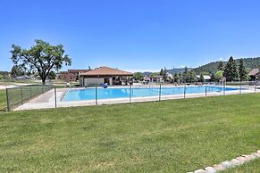 Walk to Downtown: Custer Retreat w/ Fire Pit!