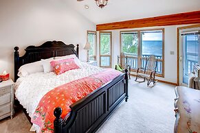 Lavish Charlevoix Home on Lake Michigan, Fire Pit