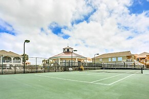 Gulf Shores Family Home w/ Deck, Walk to Beach!