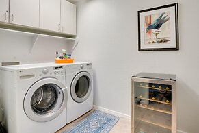 Pool, Fenced Yard: El Mirage 'sunshine House'