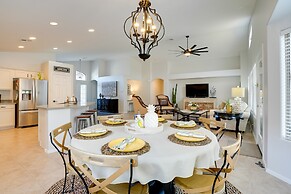 Pool, Fenced Yard: El Mirage 'sunshine House'