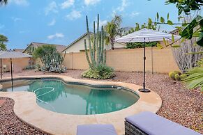 Pool, Fenced Yard: El Mirage 'sunshine House'