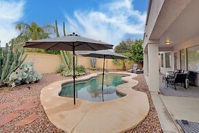 Pool, Fenced Yard: El Mirage 'sunshine House'