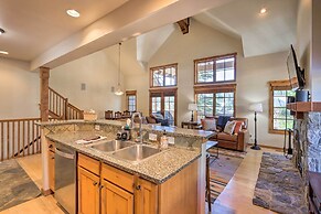 Ski-in/ski-out Donnelly Townhome w/ Hot Tub!