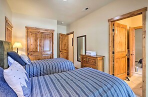Ski-in/ski-out Donnelly Townhome w/ Hot Tub!