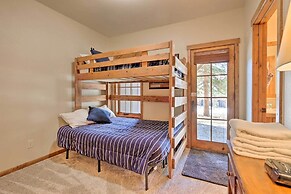 Ski-in/ski-out Donnelly Townhome w/ Hot Tub!