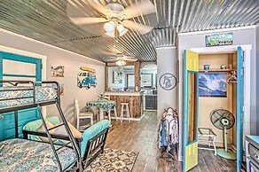 Ocean Isle Beach Studio: 1 Mi to Downtown & Pier
