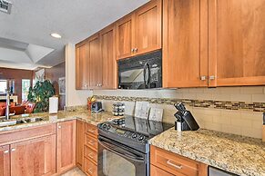 Golf Course Views, Hot Tub Access: Phoenix Home!