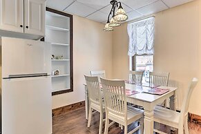 Custer Apt in Heart of Town: Shop, Dine, Hike