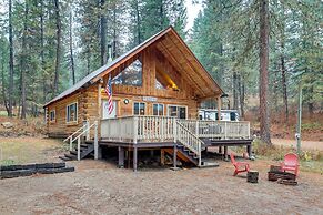 Peaceful Garden Valley Cabin w/ Private Deck!